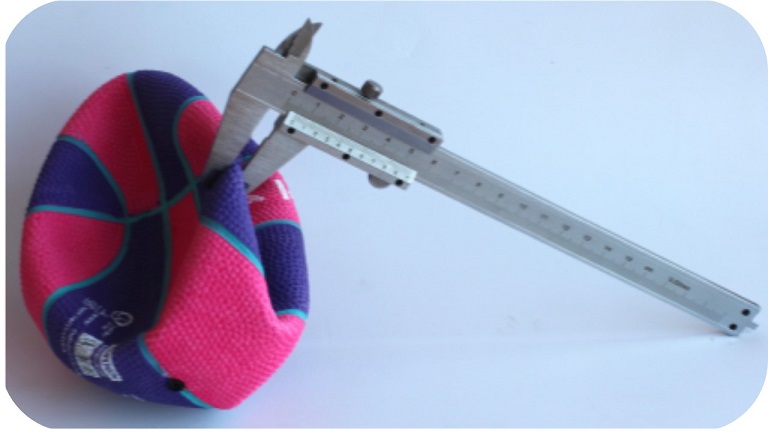 Determinación de la constante de los gases usando un manómetro y una balanza